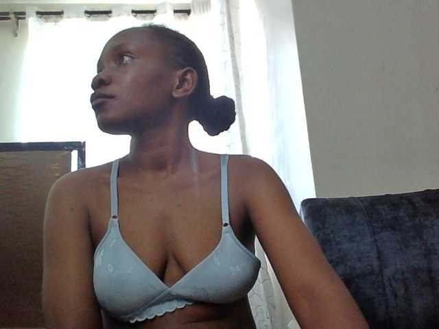 Minimochie live cam on BongaCams