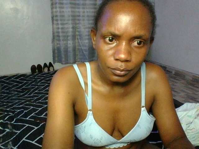 Minimochie live cam on BongaCams
