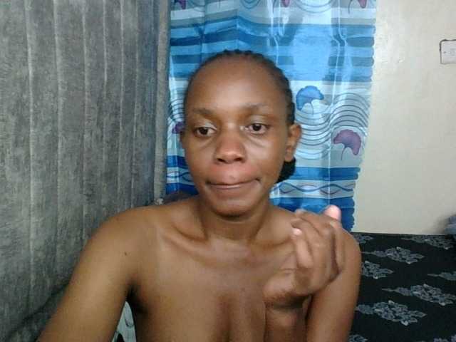 Minimochie live cam on BongaCams