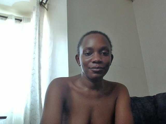 Minimochie live cam on BongaCams