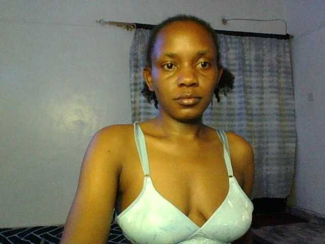 Minimochie live cam on BongaCams