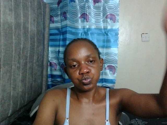 Minimochie live cam on BongaCams