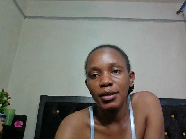 Minimochie live cam on BongaCams