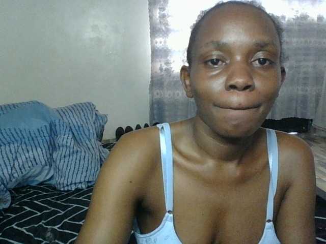Minimochie live cam on BongaCams