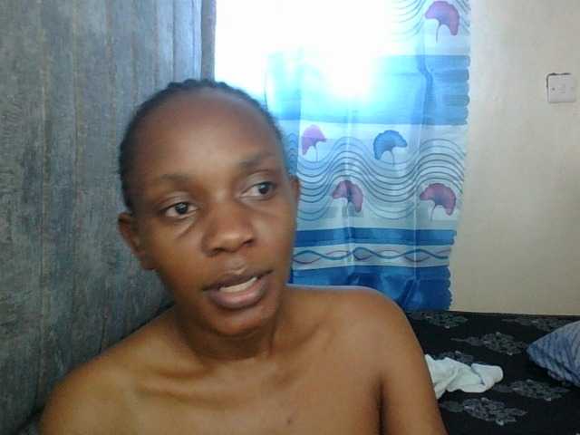 Minimochie live cam on BongaCams