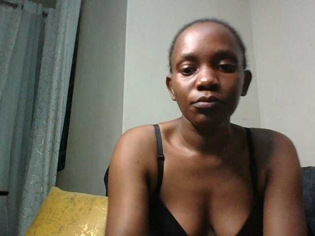 Minimochie live cam on BongaCams