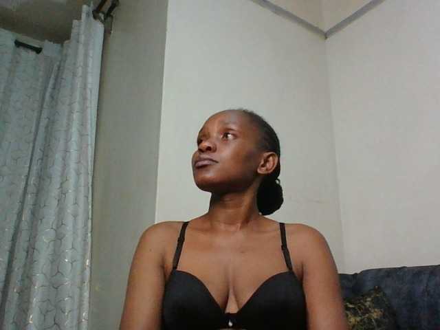 Minimochie live cam on BongaCams