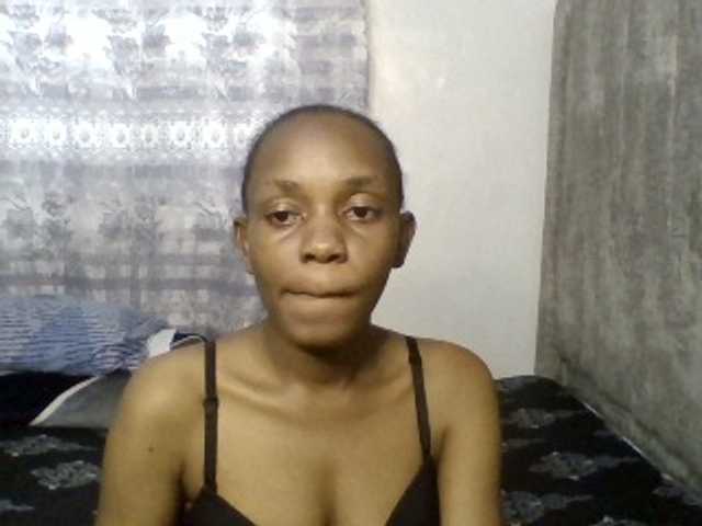 Minimochie live cam on BongaCams
