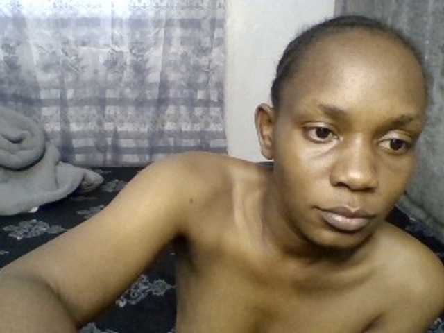 Minimochie live cam on BongaCams