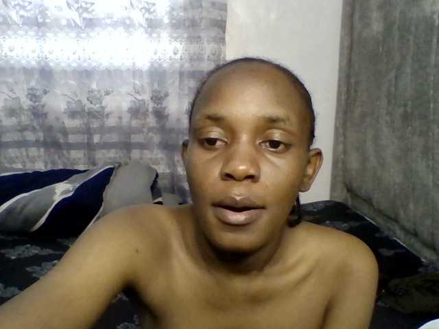 Minimochie live cam on BongaCams
