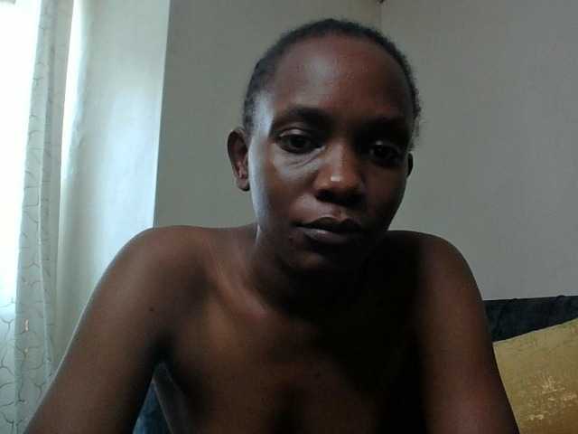 Minimochie live cam on BongaCams