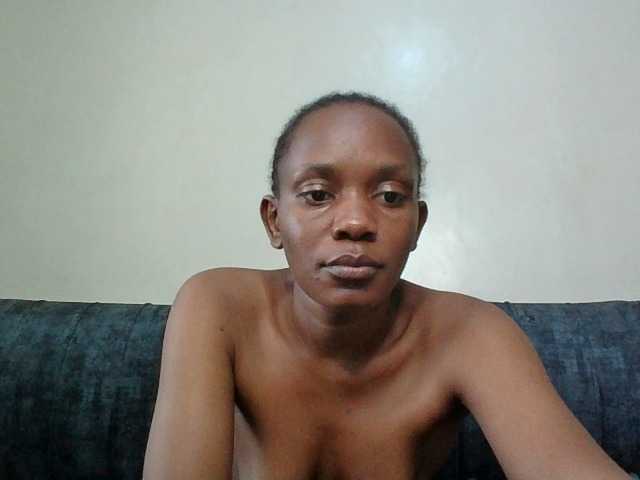 Minimochie live cam on BongaCams