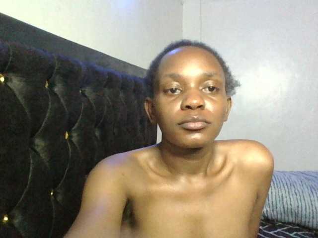 Minimochie live cam on BongaCams