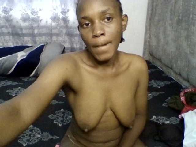 Minimochie live cam on BongaCams