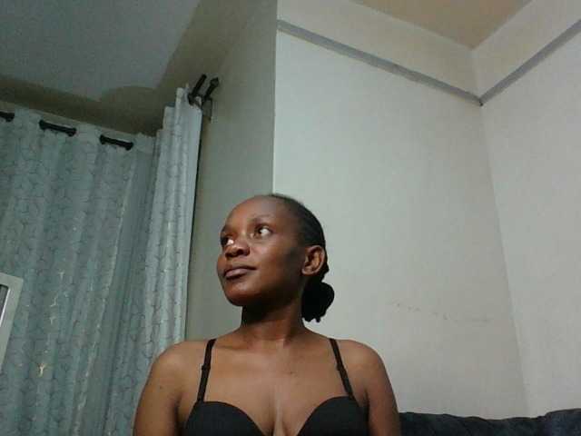 Minimochie live cam on BongaCams