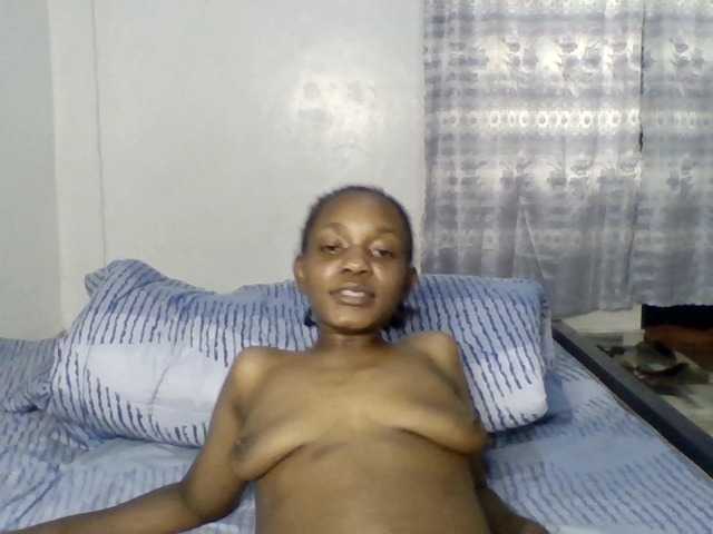 Minimochie live cam on BongaCams