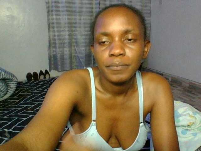 Minimochie live cam on BongaCams