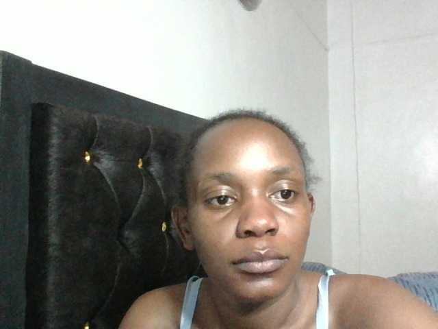Minimochie live cam on BongaCams
