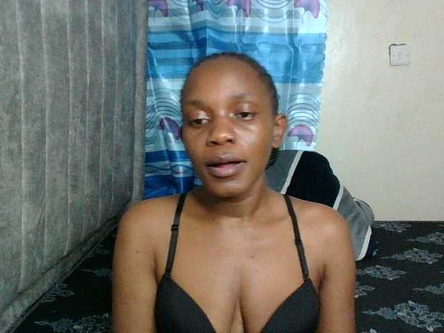 Minimochie live cam on BongaCams