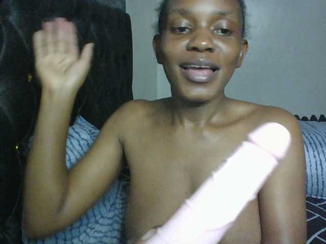 Minimochie live cam on BongaCams
