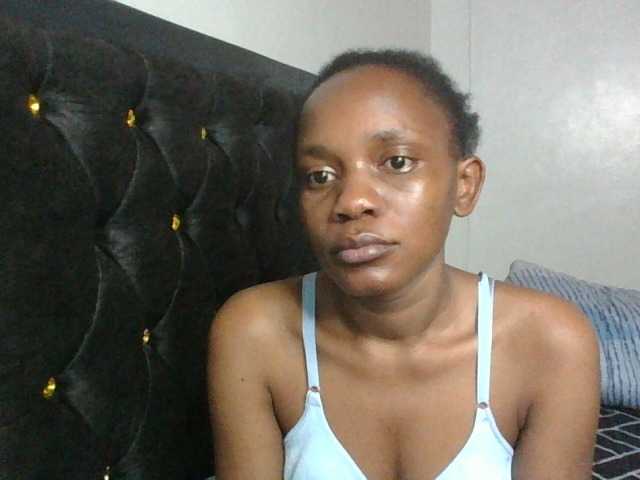 Minimochie live cam on BongaCams