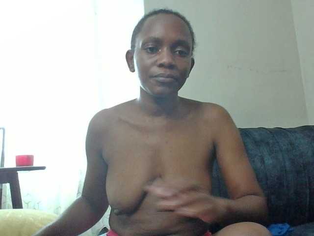 Minimochie live cam on BongaCams