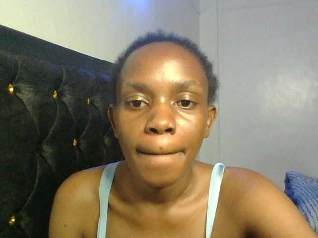 Minimochie live cam on BongaCams