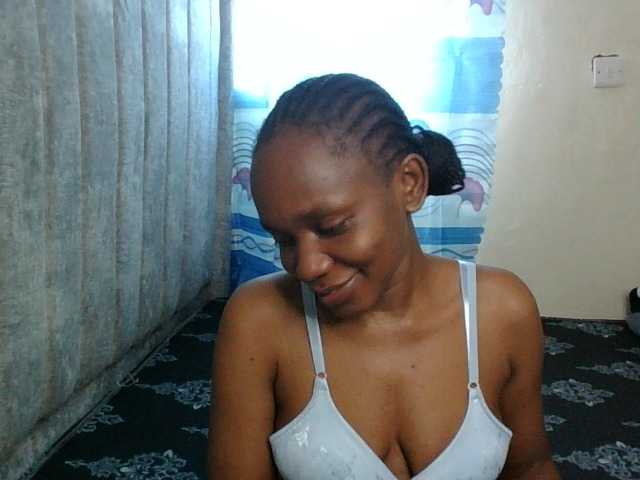 Minimochie live cam on BongaCams