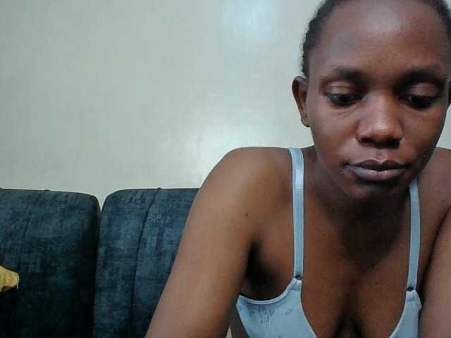 Minimochie live cam on BongaCams