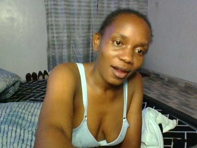 Minimochie live cam on BongaCams
