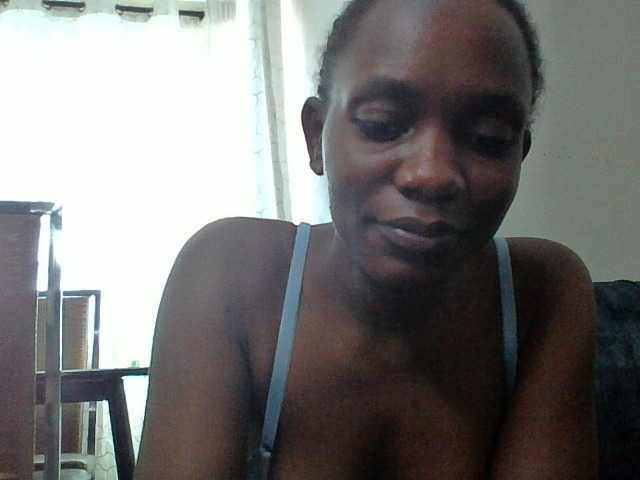 Minimochie live cam on BongaCams