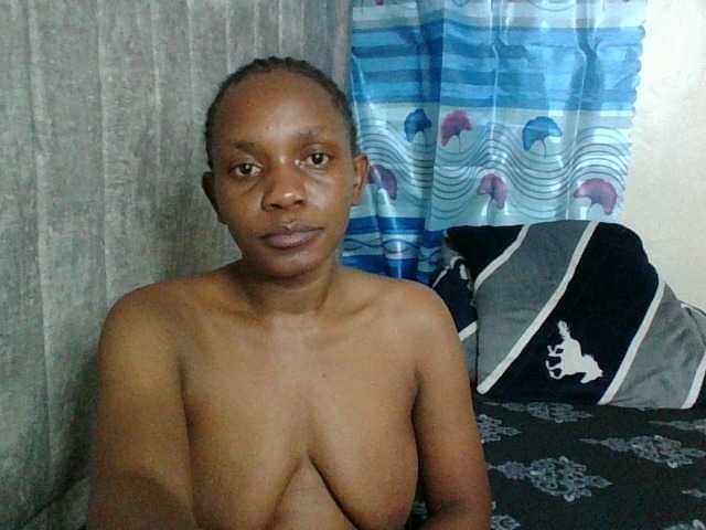 Minimochie live cam on BongaCams