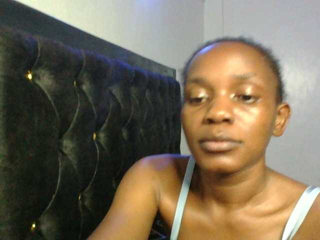Minimochie live cam on BongaCams