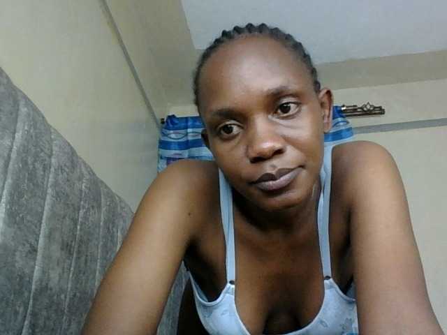 Minimochie live cam on BongaCams