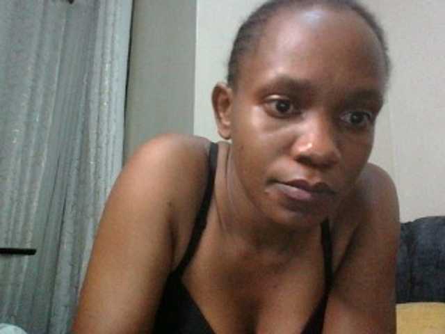 Minimochie live cam on BongaCams