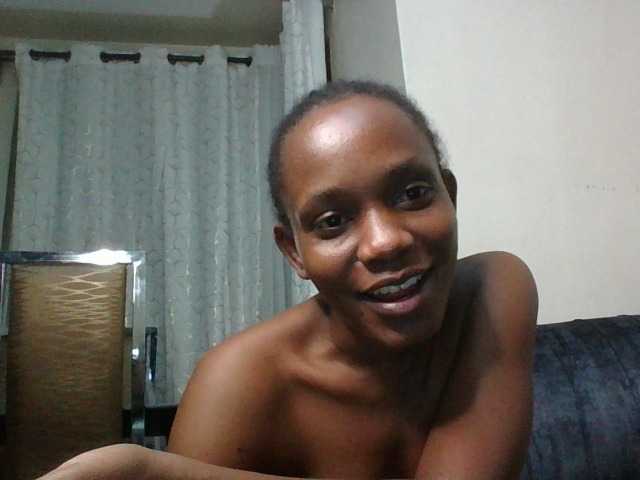 Minimochie live cam on BongaCams