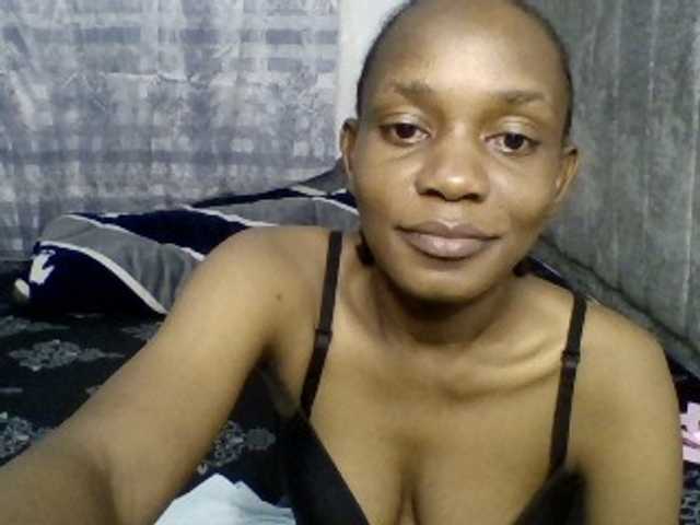 Minimochie live cam on BongaCams