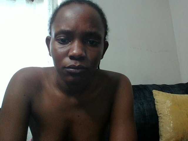 Minimochie live cam on BongaCams