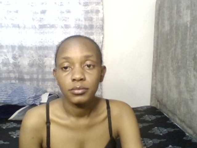 Minimochie live cam on BongaCams