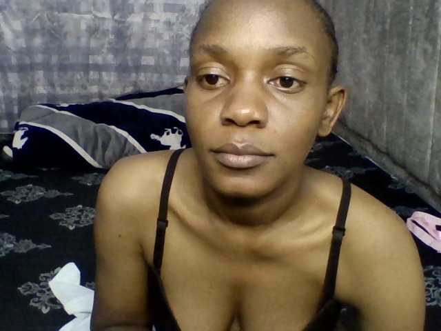 Minimochie live cam on BongaCams