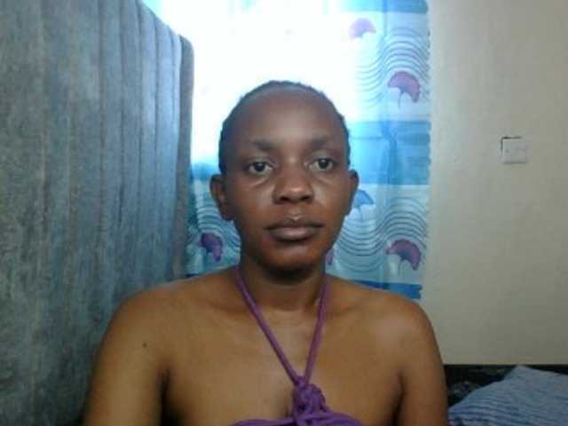 Minimochie live cam on BongaCams