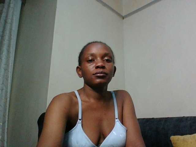 Minimochie live cam on BongaCams