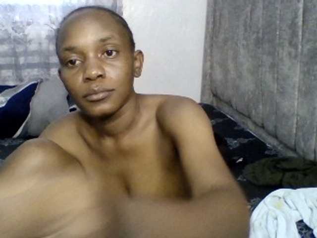 Minimochie live cam on BongaCams