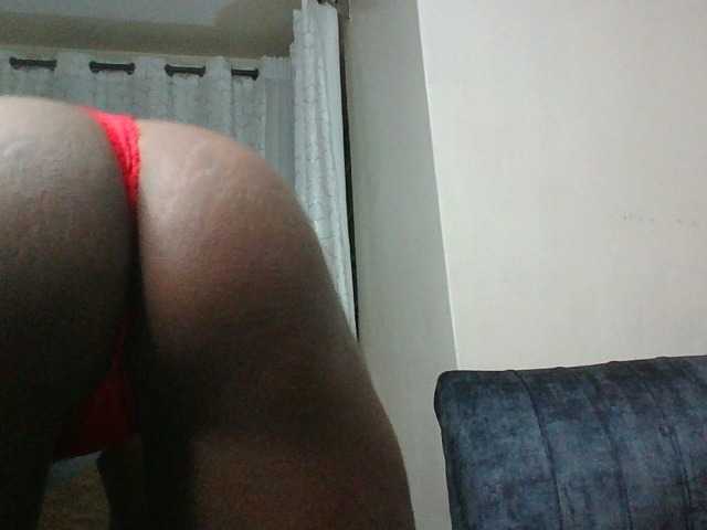 Minimochie live cam on BongaCams