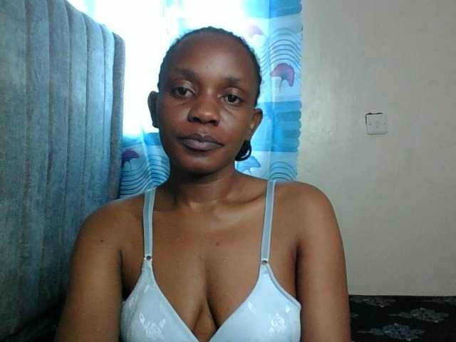Minimochie live cam on BongaCams