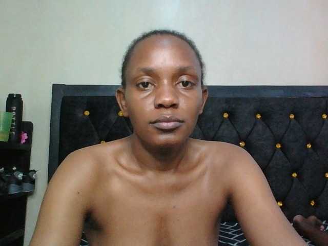 Minimochie live cam on BongaCams