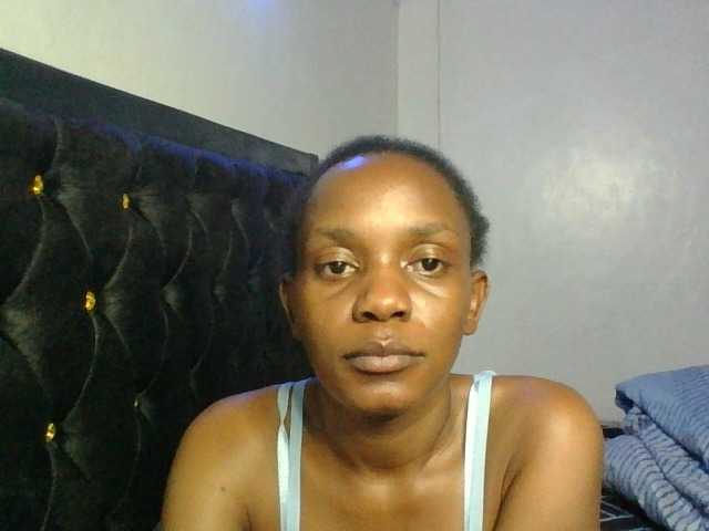 Minimochie live cam on BongaCams