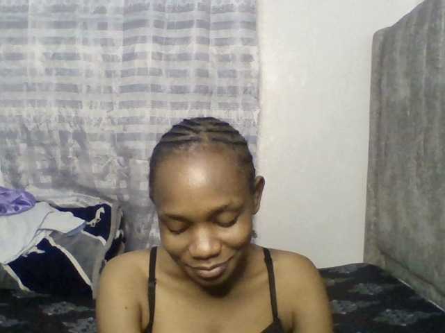 Minimochie live cam on BongaCams