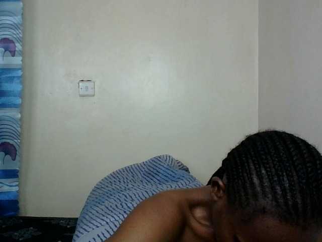 Minimochie live cam on BongaCams