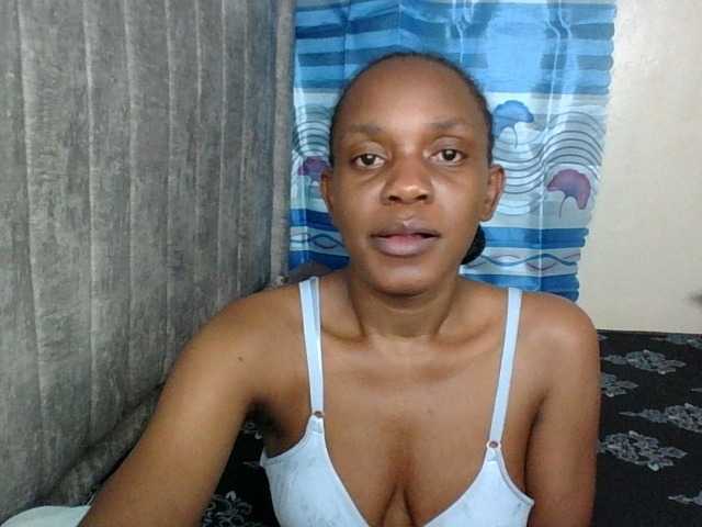 Minimochie live cam on BongaCams